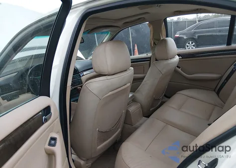 2001 BMW 330I z USA, uszkodzony, nr VIN WBAAV53431JS92057